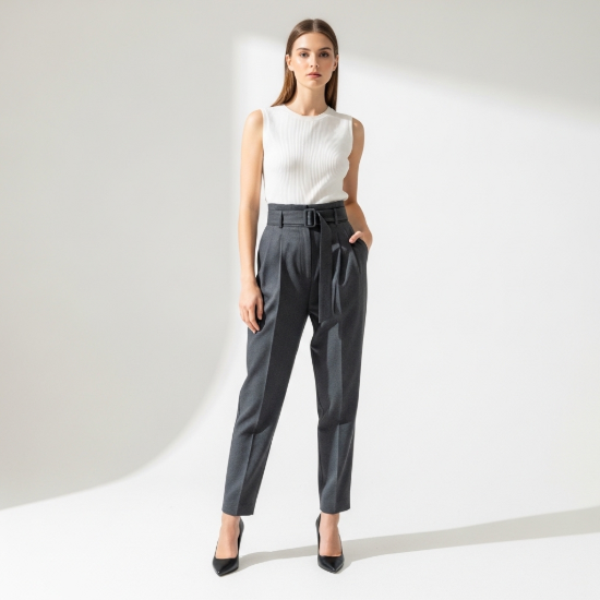 Mira Yüksek Bel Pensli Havuç Kesim Pantolon resmi