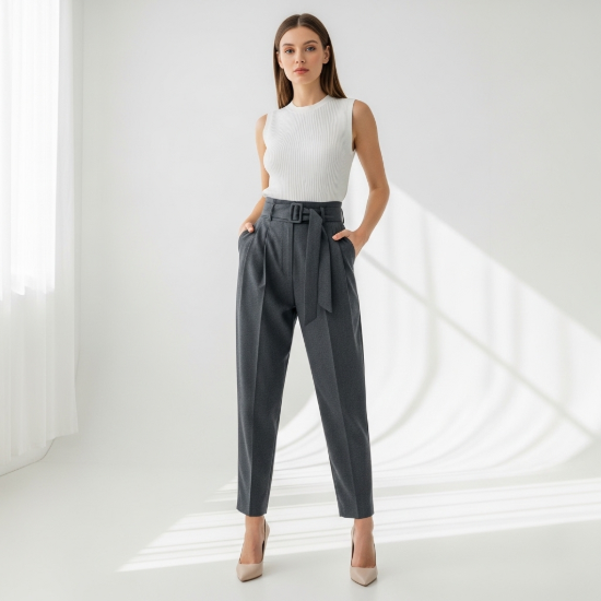 Mira Yüksek Bel Pensli Havuç Kesim Pantolon resmi